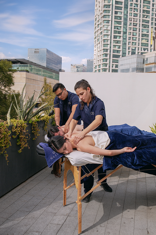 Pairs Massage: Every Little Thing You Need to Know Pairs Massage: Every Little Thing You Need to Know